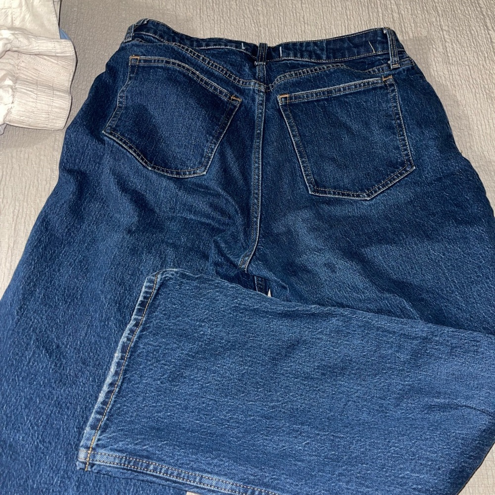 Abercrombie & Fitch Relaxed Fit Dark Blue Jeans